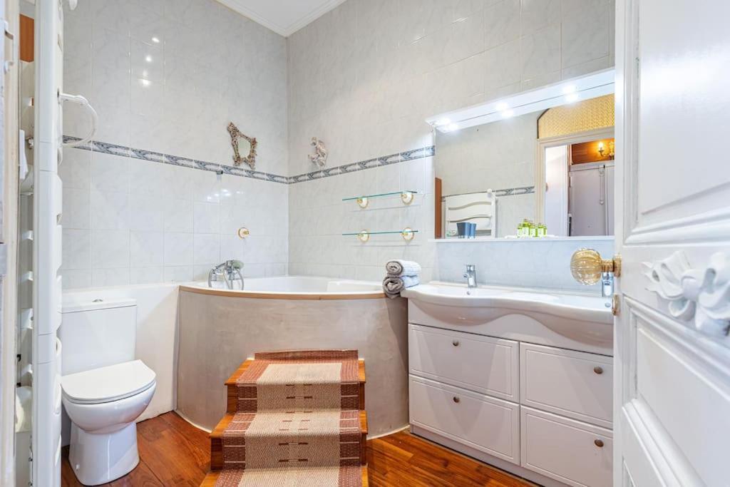 Risso - Comfortable 3 Bedrooms With Balcony Nice Ngoại thất bức ảnh