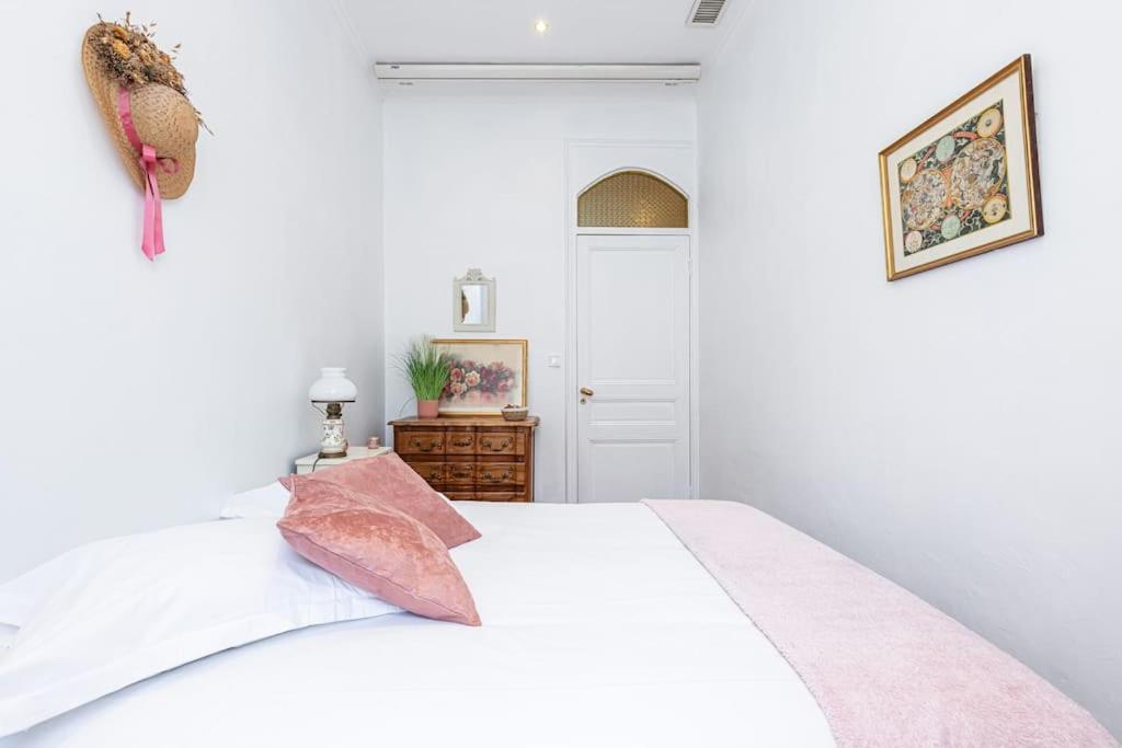 Risso - Comfortable 3 Bedrooms With Balcony Nice Ngoại thất bức ảnh
